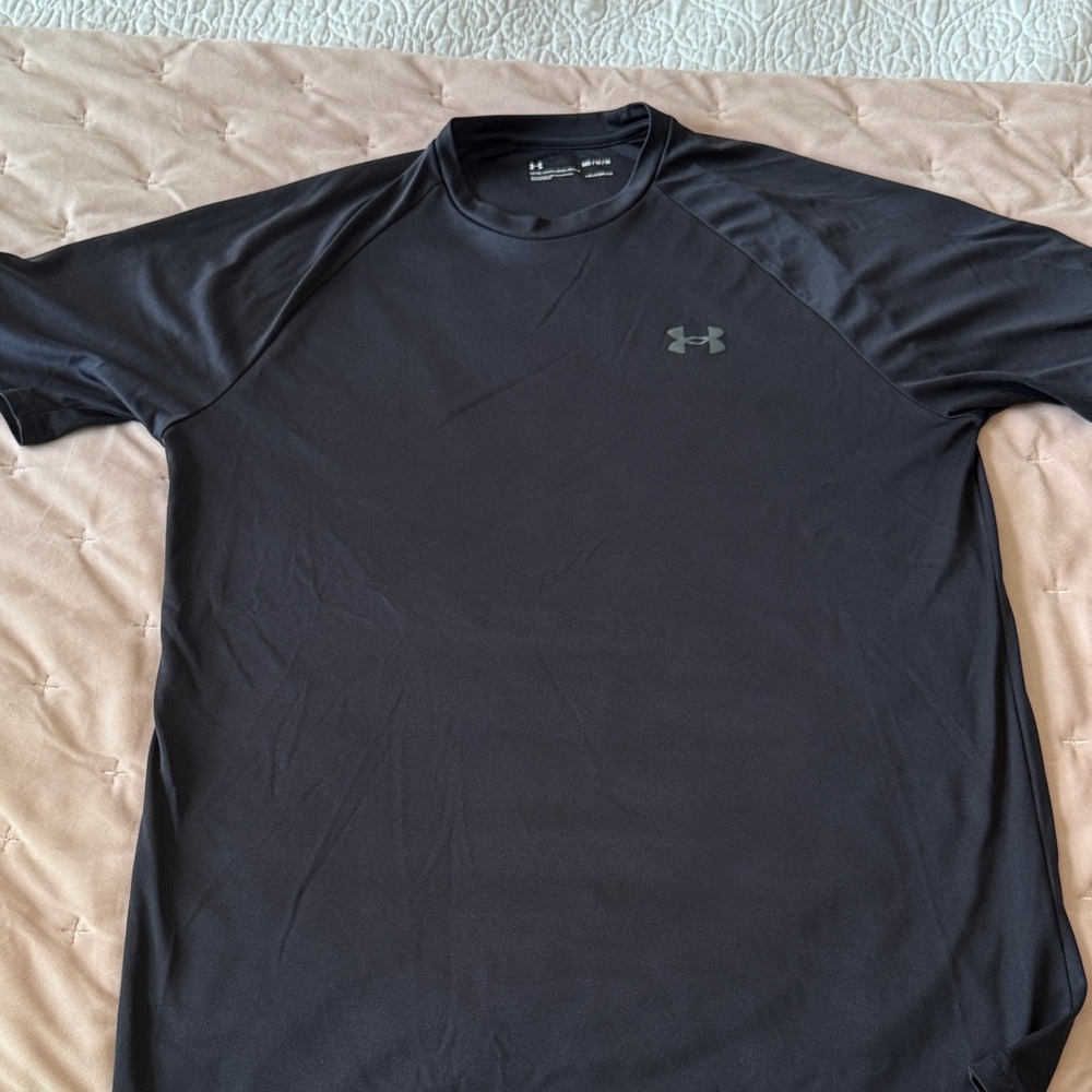 Under Armour Black Short-Sleeve Performance Tee